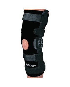 Playmaker: Professional Knee Support for Athletes