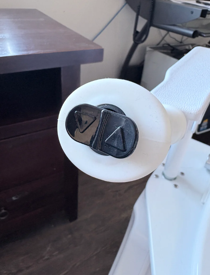 Deluxe Toilet Seat Lift DL1 – Dignity Lifts Bathroom Support