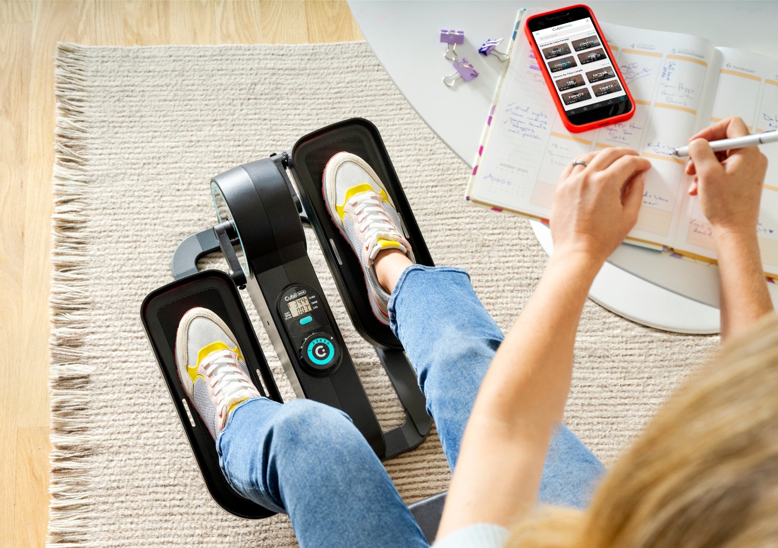 Cubii Move and App in use